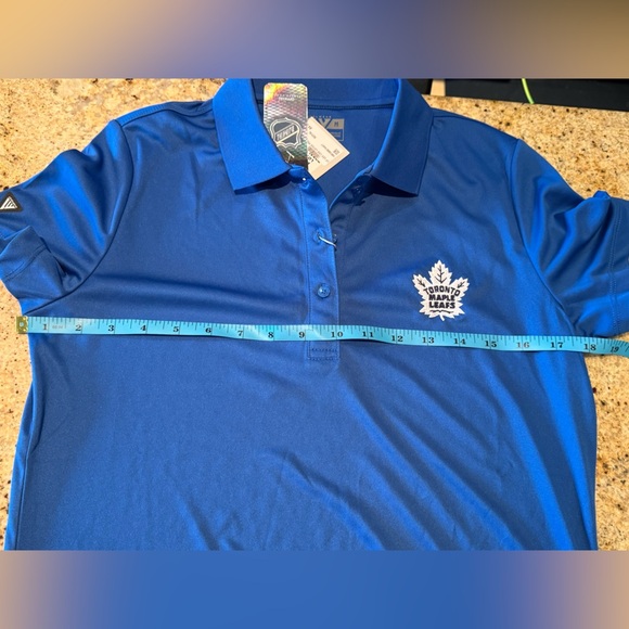 Toronto Maple Leafs polo shirt - Picture 7 of 9